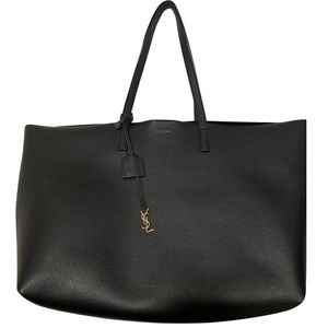 Saint Laurent Shopper tote. Black.